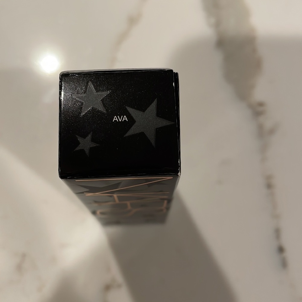 Nars - Picture 3 of 6
